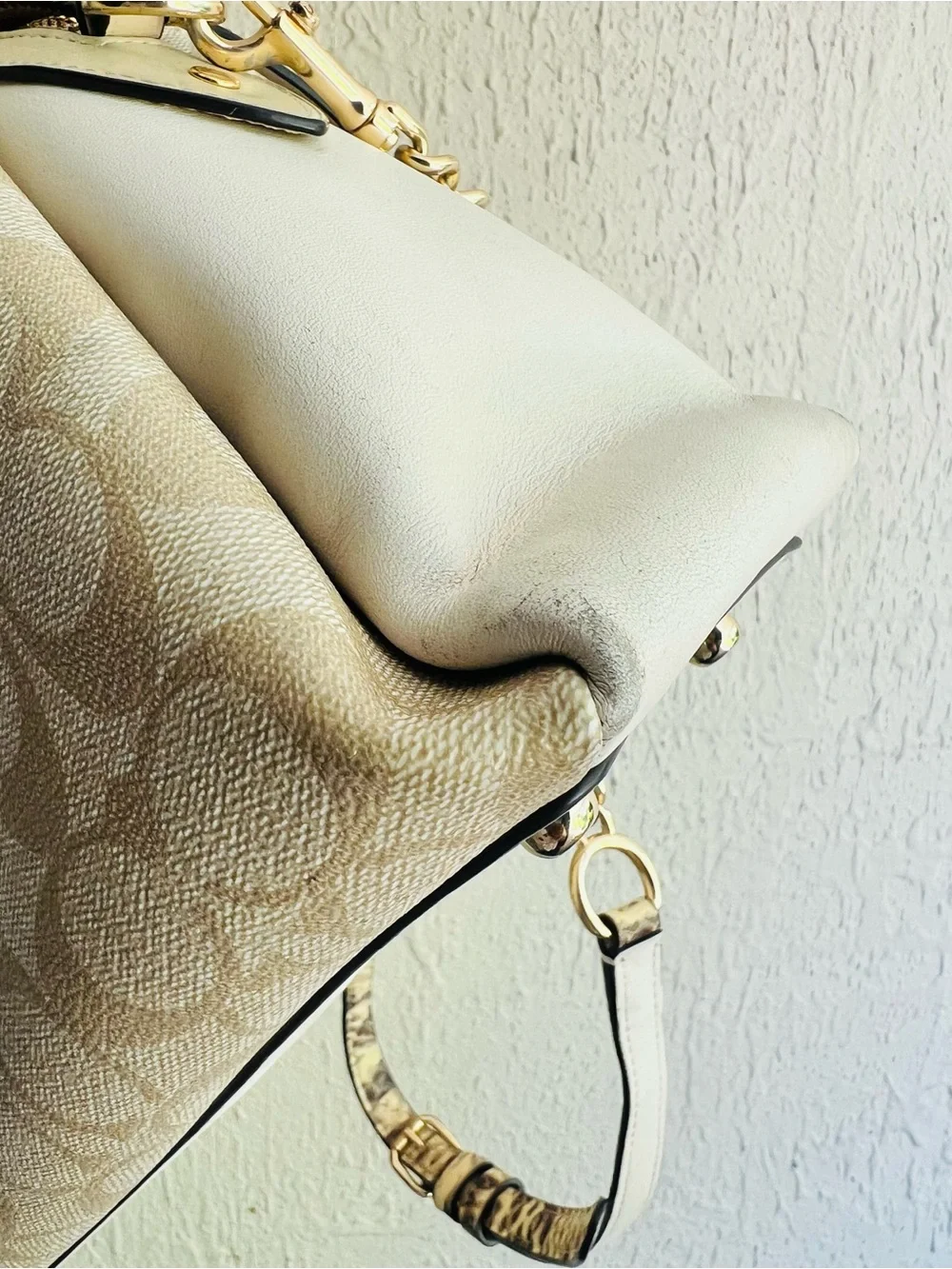 Coach beautiful beige